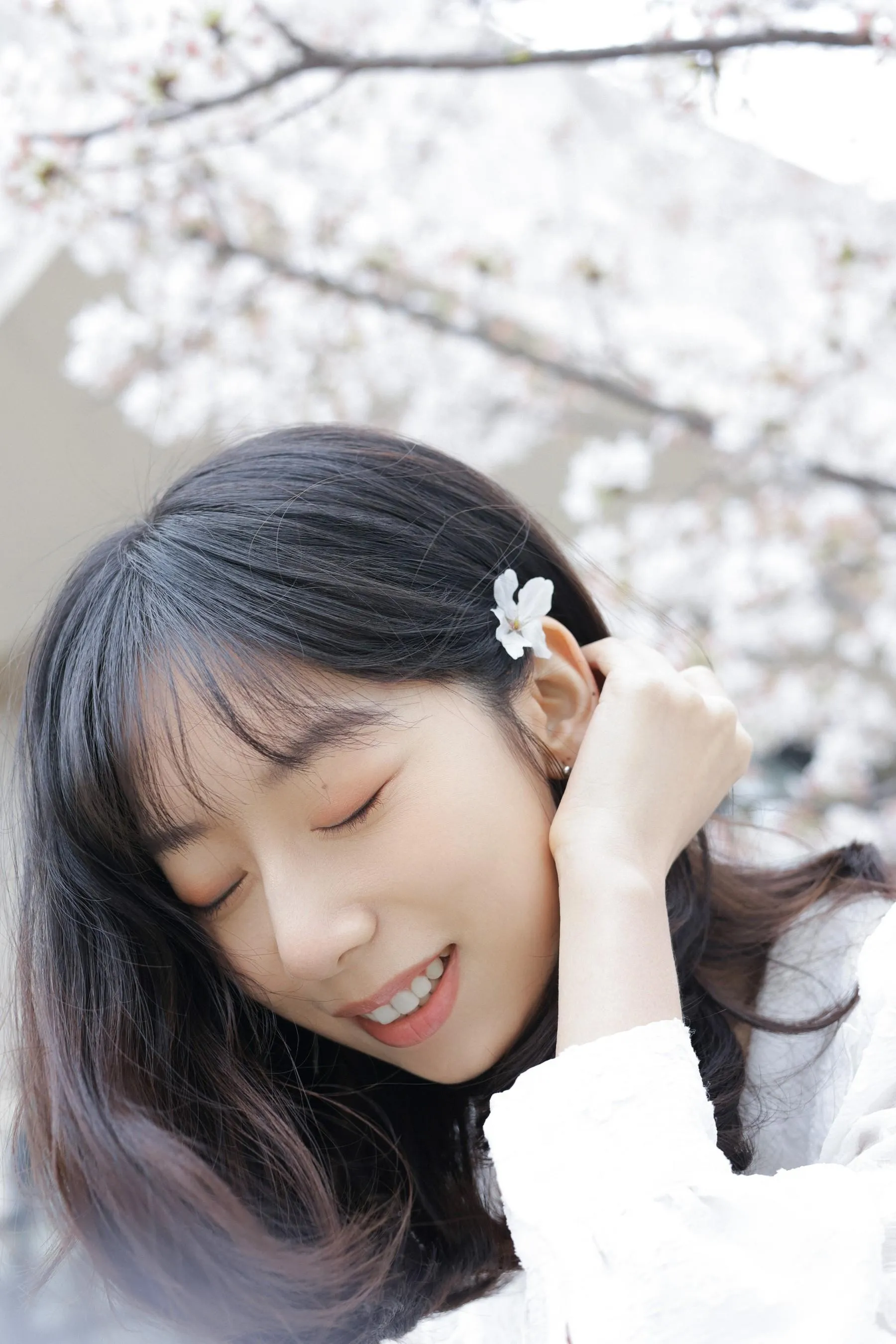 [艺图语] 2022.07.04 白色花语 孟商一 [26P]插图5